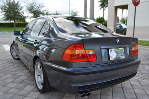 2002 BMW 330i 