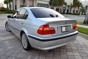 2002 BMW 330i 