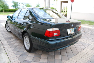 2002 BMW 525i 