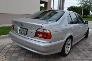 2002 BMW 525i 