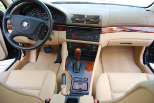 2002 BMW 525i 