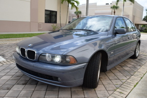 2002 BMW 530i 