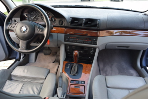 2002 BMW 530i 