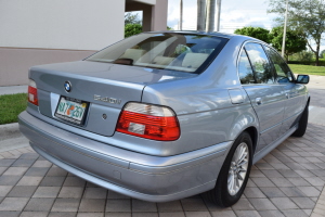 2002 BMW 540i 