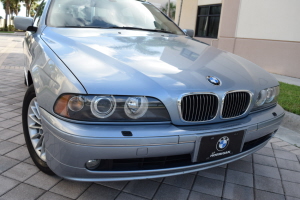 2002 BMW 540i 