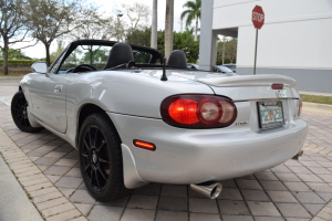2002 Mazda Miata 