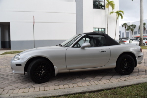 2002 Mazda Miata 