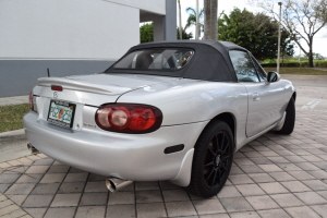 2002 Mazda Miata 