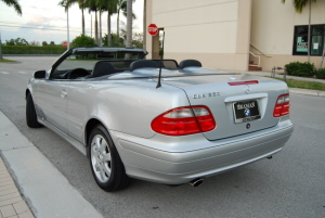 2002 Mercedes CLK320 