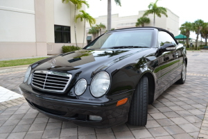 2002 Mercedes CLK320 