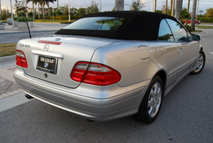 2002 Mercedes CLK320 