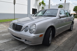 2002 Mercedes E320 