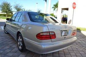 2002 Mercedes E320 