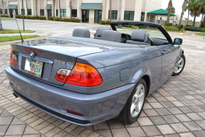 2003 BMW 325ci 