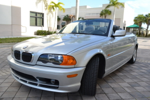 2003 BMW 325ci 