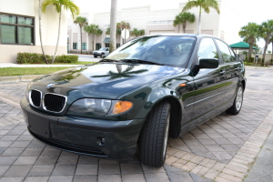 2003 BMW 325i 