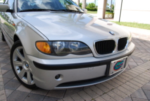 2003 BMW 325i 