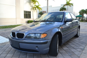 2003 BMW 325xi 