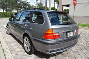 2003 BMW 325xi 