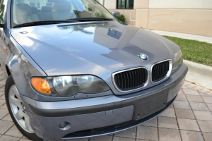 2003 BMW 325xi 