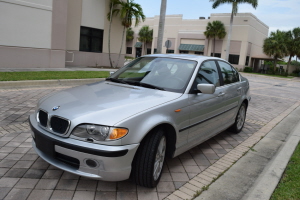 2003 BMW 330xi 