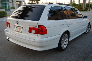 2003 BMW 525i 