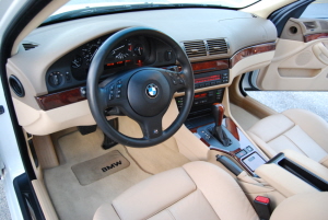 2003 BMW 525i 