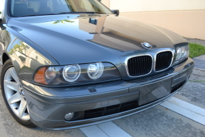 2003 BMW 525it 