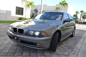 2003 BMW 530i 