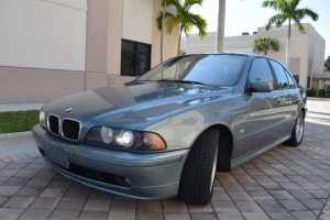 2003 BMW 530i 