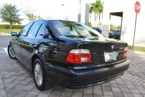 2003 BMW 530i 