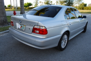 2003 BMW 530i 