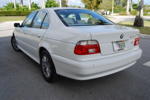 2003 BMW 530i 