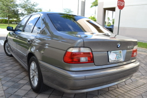 2003 BMW 530i 