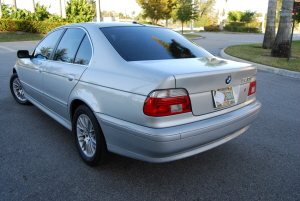 2003 BMW 530i 