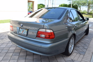 2003 BMW 530i 