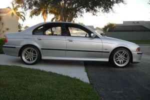 2003 BMW 540i 