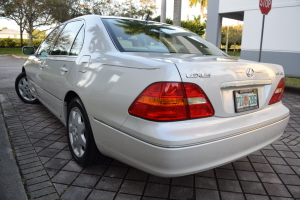 2003 Lexus LS430 