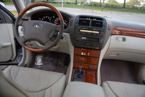 2003 Lexus LS430 