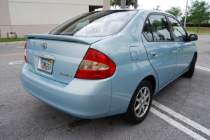 2003 Toyota Prius Hybrid 