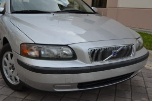 2003 Volvo V70 