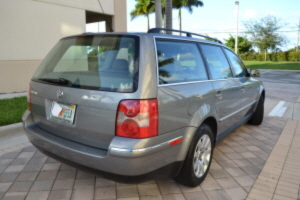 2003 Volkswagen Passat 