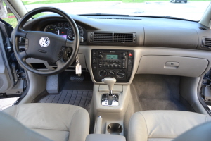 2003 Volkswagen Passat 