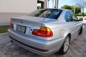 2004 BMW 325ci 