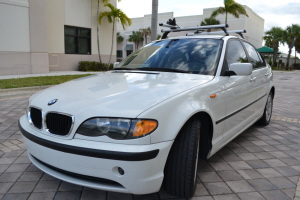 2004 BMW 325i 