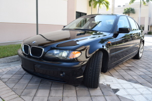 2004 BMW 325i 