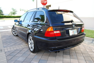 2004 BMW 325it 