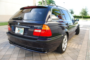 2004 BMW 325it 