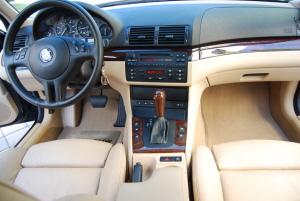 2004 BMW 325it 