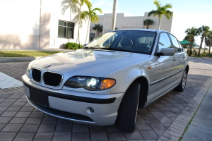 2004 BMW 325xi 